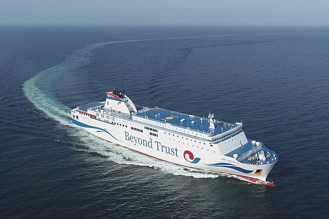 제주~인천 항로에 취항한 하이덱스스토리지의 비욘드 트러스트호. 현대미포조선 제공