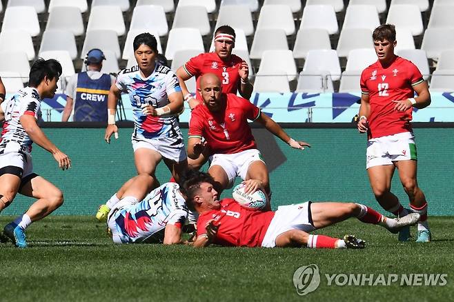 경기를 펼치는 한국과 웨일스 7인제 럭비대표팀 [AFP=연합뉴스]