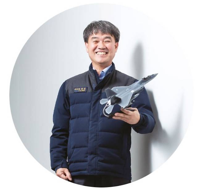 KAI가 최근 조직 개편을 단행한 가운데 계약부터 개발, 시험을 총괄해온 KF-21 사업의 ‘산증인’이라 할 수 있는 KAI 고정익사업부문장 류광수(사진) 부사장이 해임되면서 방산업계 안팎에선 의외라는 평가가 나오고 있다. 자료사진. [헤럴드DB]