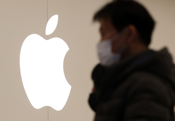 An Apple store in Yeouido, western Seoul. [NEWS1]