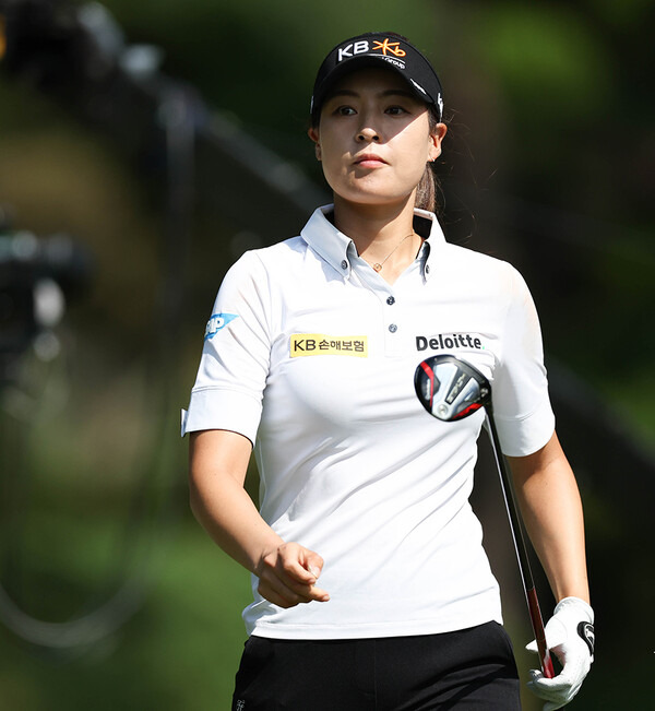 2022년 한국여자프로골프(KLPGA) 투어 메이저 대회인 KB금융 스타챔피언십에 출전한 전인지 프로가 2라운드에서 경기하는 모습이다. 사진제공=KLPGA