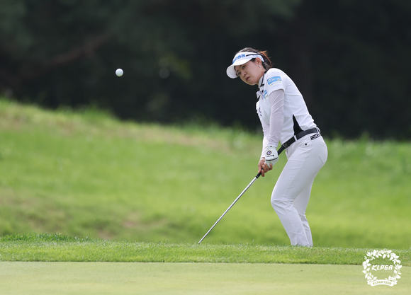 박민지가 샷을 하고 있다. [사진=한국여자프로골프협회(KLPGA)]