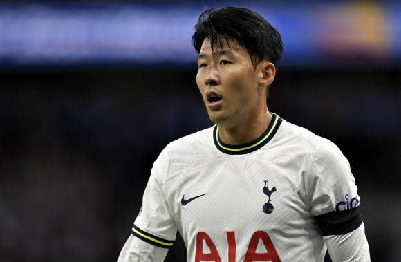 손흥민이 18일 레스터시티와의 EPL 8라운드 홈 경기에서 리그 통산 세 번째 해트트릭을 기록했다. EPA 연합뉴스