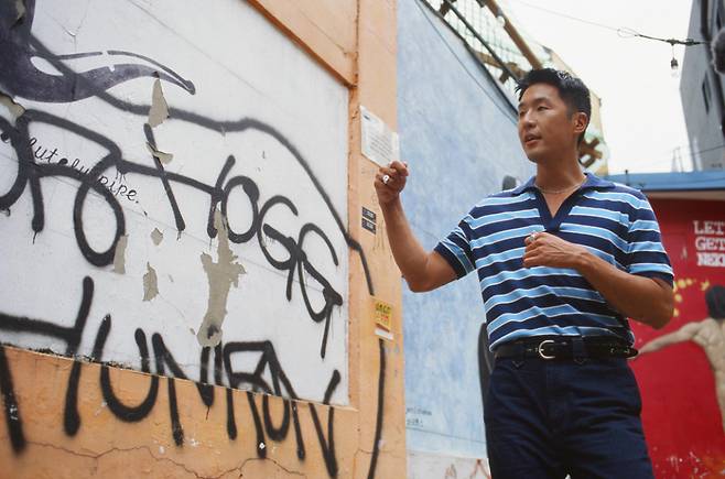 부킹닷컴 익스플로러로 선정된 마이큐