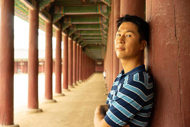 부킹닷컴 익스플로러로 선정된 마이큐