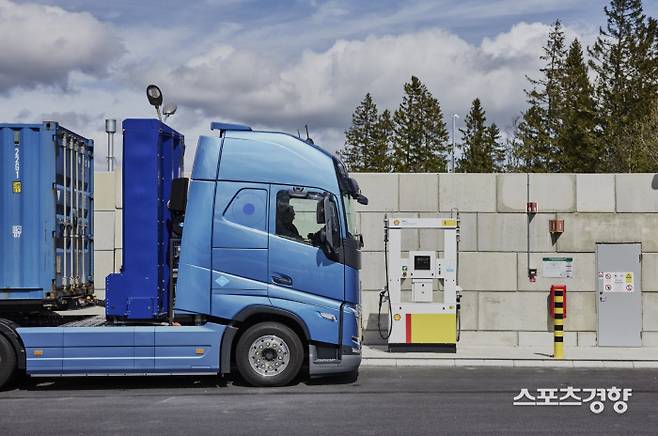 볼보트럭, 2025년부터 수소연료전지트럭 시범 운행