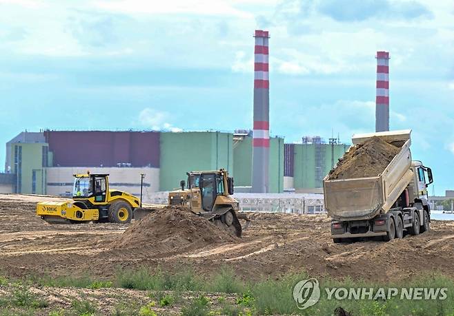 원자로 추가 도입을 위한 건설 작업이 진행되고 있는 헝가리의 팍스 원전 단지 [AFP 자료 사진. 재판매 및 DB 금지]
