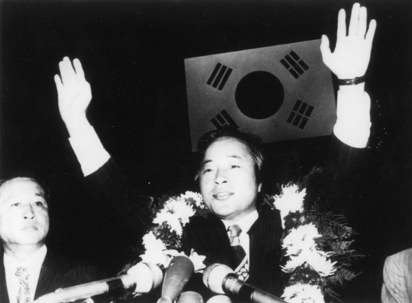 1974년 9월 22일 47세의 나이로 최연소 신민당 총재가 된 김영삼 전 대통령. 국제신문 DB