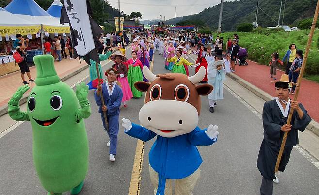 청주 오창읍 미래지 테마공원에서 2019년 열린 ‘청원생명축제’ 모습. 청주시 제공