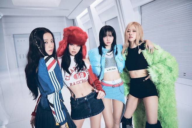 [서울=뉴시스] 블랙핑크(BLACKPINK)가 K팝 걸그룹 최초로 10월 1일 자 빌보드 메인 앨범차트 '빌보드200' 1위에 올랐다.  2022.09.26. (사진= YG엔터테인먼트 제공) photo@newsis.com *재판매 및 DB 금지