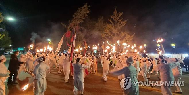 신명 나는 강릉문화재야행 [연합뉴스 자료사진]