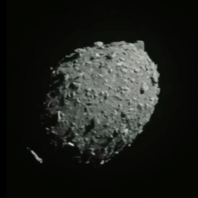 나사가 충돌실험을 한 쌍 소행성 모습. AP 연합뉴스