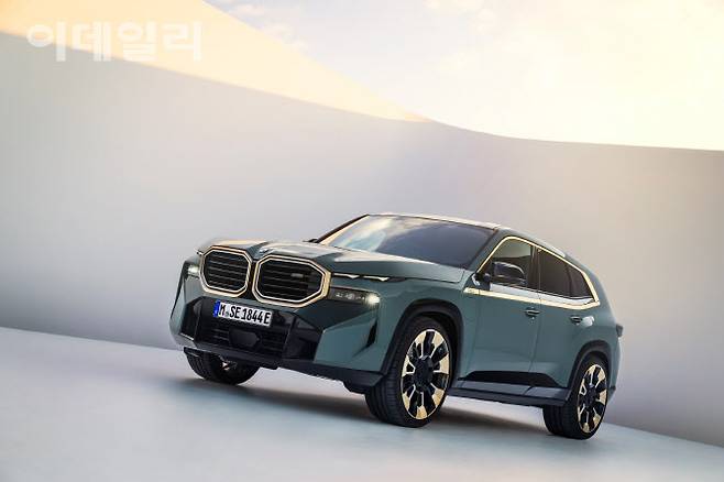 BMW, 브랜드 최초의 M 전용 초고성능 SAV ‘뉴 XM’ 최초 공개 (사진=BMW)