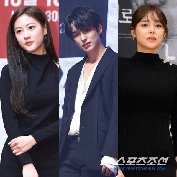 He has overcome the long-standing sadness of obscurity and has not overcome the desire of the moment. Actor Kwak Do-won is taking steps to remove the film industry with Drunk driving.Kwak Do-won was charged with driving his SUV in a drunken state on the 25th, driving about 10km from Geumneung-ri, Hallym-eup, Jeju-si to Bongseong-ri, Awol-eup, and violating the Road Traffic Act (Drunk driving).Kwak Do-won agency, Dae Entertainment, apologized through its official position, saying, I apologize deeply for the inconvenience, but the voice of criticism toward Kwak Do-won does not show any signs of sinking.Kwak Do-won, a substitute Irreplaceable You Actor, fell into a civilisation actor in a moment.Kwak Do-won is the next film to finish filming the movie Firefighter and the Teabing Original Billance. Both films are in the lead role, so editing is difficult.In addition, Kwak Do-won appeared in the public service advertisement War on Digital Sexual Crimes, but he returned the full amount of the payment because he decided that he violated the obligation to maintain dignity in the contract.Kwak Do-won, who made his debut on the stage of the play in 1992, is an actor who endured a long obscurity and became a leading actor.Since 2003, he has appeared in movies, and has been supporting the actors such as Uncle and Yellow Sea.Since then, he has been active in Gukseong, Asura, Steel Rain, and Namsans managers.The publics disappointment towards Kwak Do-won is even greater because of the Drunk driving controversy.Kwak Do-won has become a movie industry troublemaker with past controversies back on the ankle.Kwak Do-won was named as the Me Too perpetrator of 2018.In the online community, Kwak Do-won was named as a sexual harassment perpetrator, but Kwak Do-wons actions and the netizens did not match the claims.However, rumors of a drinking violence in 2020 have been at the center of another controversy: after filming the movie Firefighter, he has violenced staff at a dinner party.Kwak Do-won said, We had a controversy with a staff member to talk about a movie.Kwak Do-won denied all of the previous controversies, but it became a civilization actor in Chungmuro ​​by burning the Drunk driving controversy.Drunk driving in the entertainment industry has been growing rapidly in recent years.Kim Seon-ron, a former actor, had a big accident in May when he received a transformer and other facilities from Drunk driving in Cheongdam-dong, Gangnam-gu, and Vikton Huhchan recently stopped group activities due to Drunk driving.In addition, stars such as space designer Lim Sung Bin, empire children Moon Jun Young, and Actor Park Sihyun are committing Drunk driving.Drunk driving is one of the serious crimes to the point of being called preliminary murder.It is time to pay attention to whether or not you are in love with the public and prevent your own path as well as everyones path.