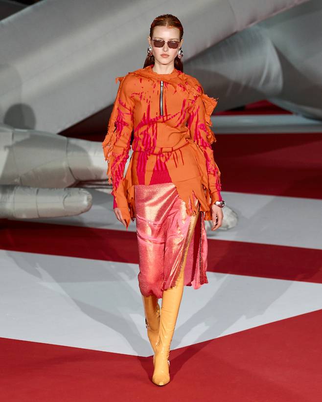 사진 : 디젤(DIESEL), 밀라노 알리안츠 클라우드 아레나 '2023 봄/여름 컬렉션 쇼' ⓒDIESEL