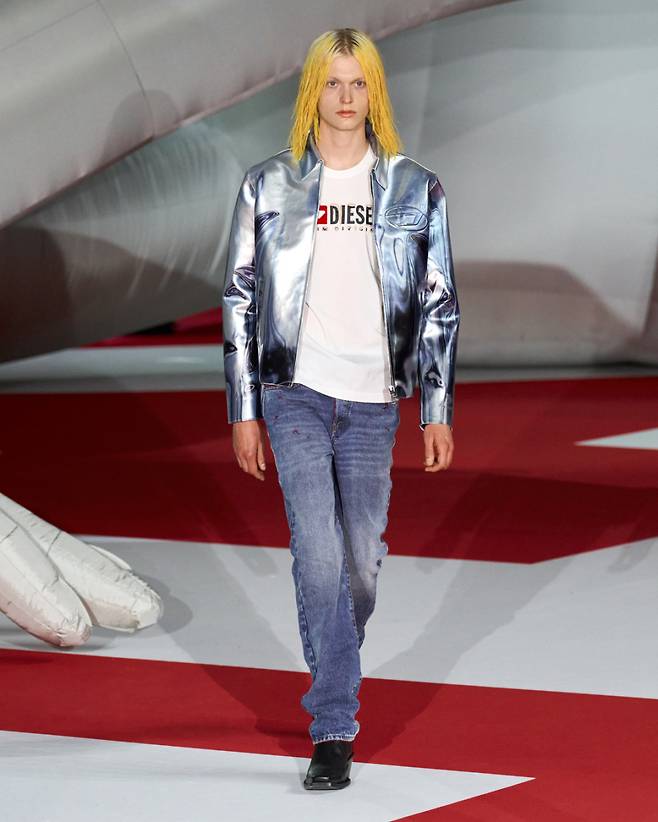 사진 : 디젤(DIESEL), 밀라노 알리안츠 클라우드 아레나 '2023 봄/여름 컬렉션 쇼' ⓒDIESEL