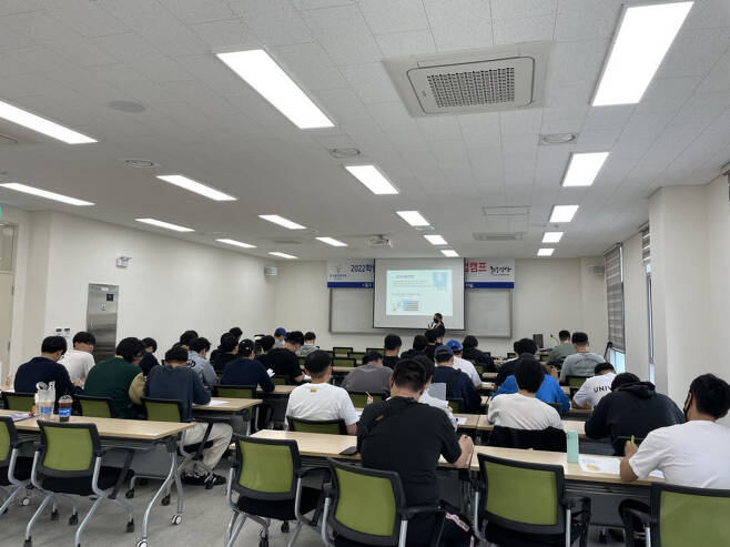 전남창조경제혁신센터는 22~28일까지 5일간 한국폴리텍대학 순천캠퍼스 졸업예정생 230명을 대상으로 취·창업 역량강화 교내캠프를 운영했다.