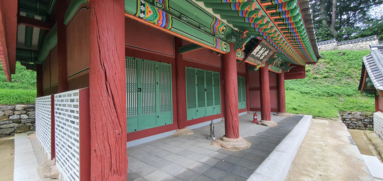 문화재청은 남한산성 숭렬전을 보물로 지정 예고했다.