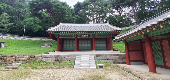 문화재청은 문화재청은 남한산성 숭렬전을 보물로 지정 예고했다.