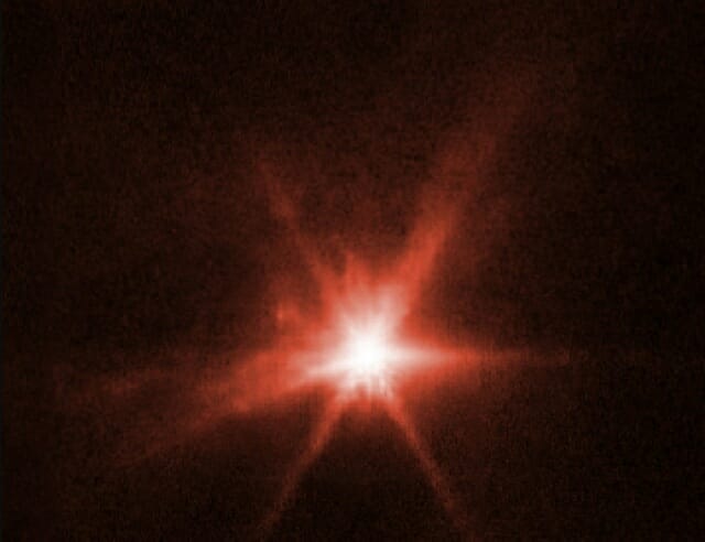 제임스 웹의 근적외선 카메라가 우주선과 충돌한 지 4시간 후 소행성 디모르포스의 모습을 촬영했다. (사진= NASA, ESA, CSA)