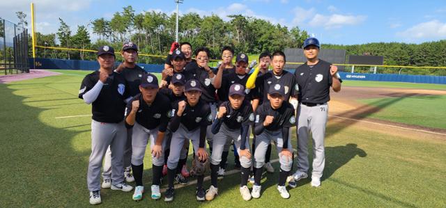 U-15 전국 유소년 야구대회에서 진성중 유니폼을 입고 펼친 마지막 경기 선수단 기념사진