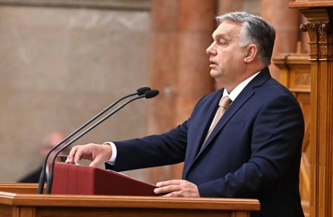 빅토르 오르반 헝가리 총리가 의회에서 연설하는 모습. 부다페스트=EPA연합뉴스