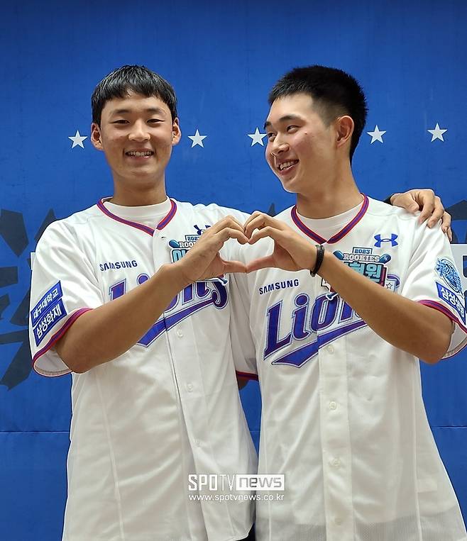 ▲ 삼성 라이온즈 2023년 신인 이호성(왼쪽)과 서현원 ⓒ 대구, 김민경 기자