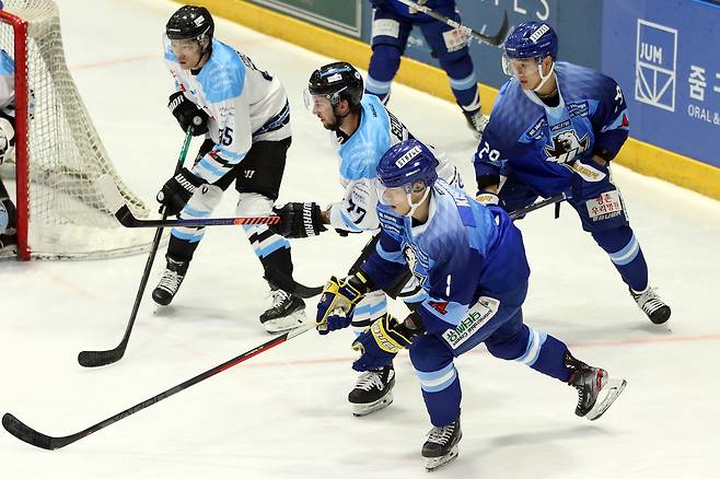 선두를 질주 중인 안양 HL(안양 HL 제공)