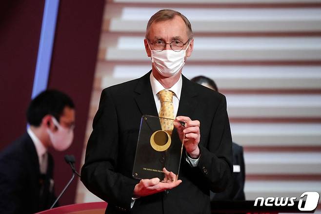 2022년도 노벨 생리의학상 수상의 영예를 안은 스웨덴 유전학자 스반테 페보. ⓒ 로이터=뉴스1 ⓒ News1 최서윤 기자