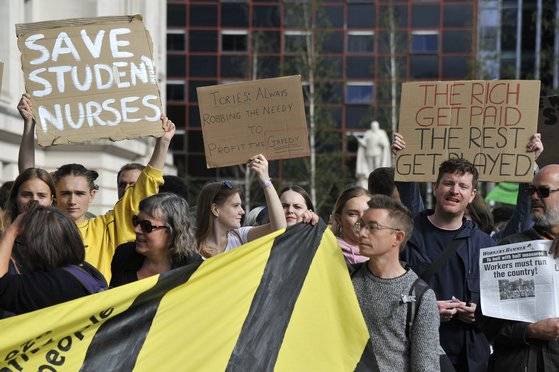 물가폭등 항의, 영국 50곳서 동시다발 시위
