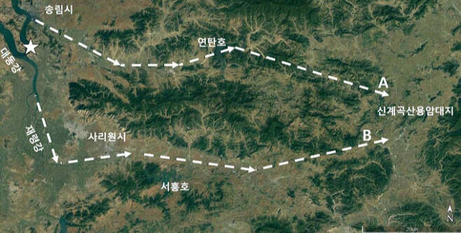 북한 대운하 건설 경로로 추정되는 대동강에서 신계곡산용암대지 사이 두 가지 경로. 통일연구원 제공