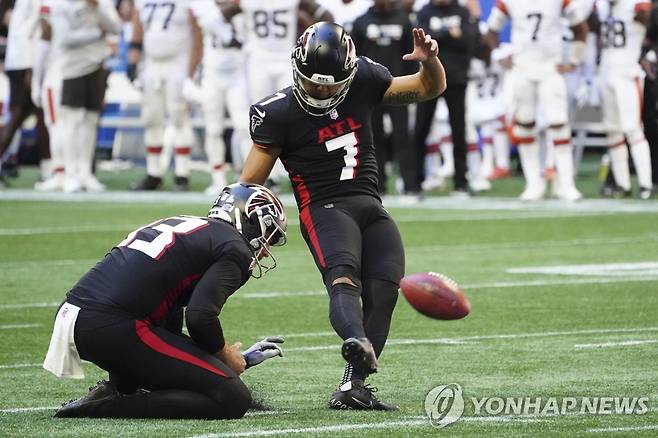 NFL 애틀랜타 구영회의 키킹 [AP=연합뉴스]