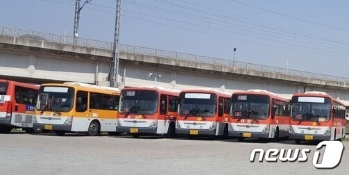 목포 유일시내버스 회사인 태원여객·유진운수 버스 ⓒ News1
