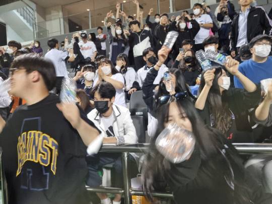 대전생활과학고등학교 학생들이 흡연 예방 캠페인을 진행하고 있다. 사진=대전생활과학고등학교 제공