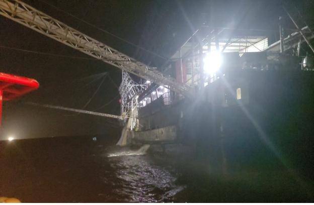 중국어선 단속  [해수부 제공. 재판매 및 DB 금지]