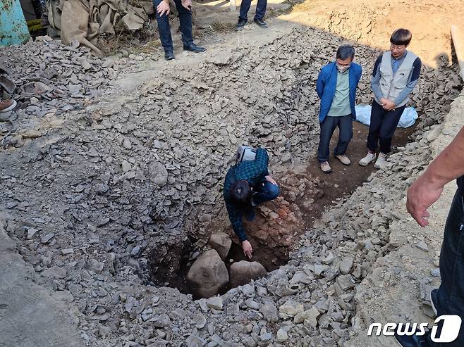 전북 진안군 성수면 도통리에서 청자가마터 시굴조사가 진행되고 있다.(진안군 제공)2022.10.5/뉴스1
