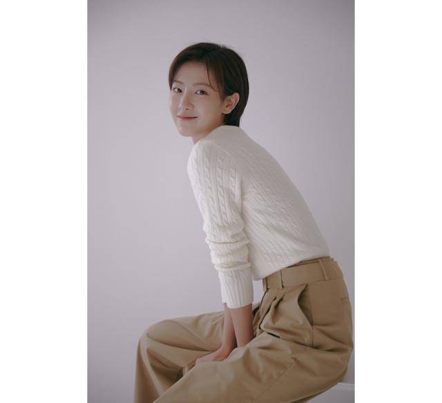 배다빈이 '현재는 아름다워'와 자신에 대한 다양한 이야기를 전했다. 한국일보 DB