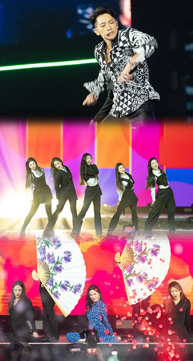 사우디 리야드 공연에서 노출을 최소화한 가수들의 의상. 위에서부터 비, 뉴진스, 선미