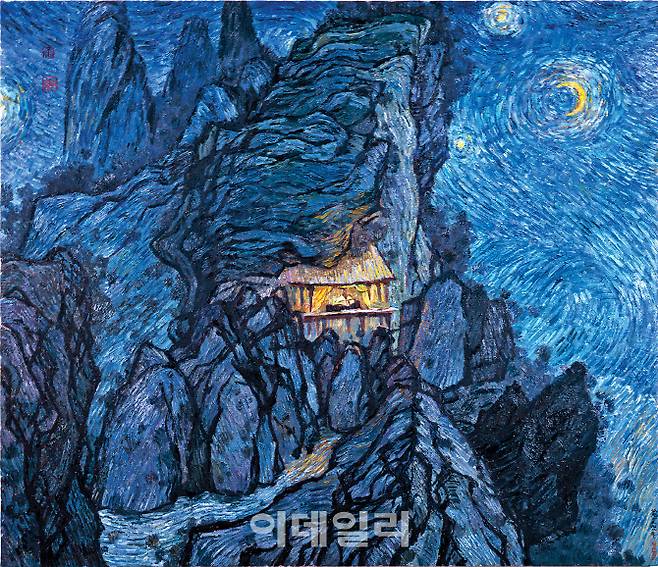 장훙투의 ‘석도-반 고흐’(Shitao-Van Gogh·1998). 회화·조각·콜라주·도자기·설치 등 장르를 넘나드는 작가가 그림으로 시도한 ‘동서양 연결’ 작업 중 하나다. 1990년대 후반부터 중국 풍경의 구성을 가져다가 유럽 인상파 화풍으로 캔버스 유화를 그렸는데, 작품은 중국 청나라 초기의 화승인 석도의 산수화에 빈센트 반 고흐의 ‘별이 빛나는 밤’을 녹여낸 것이다. 중국 미술과 서양미술의 가치·관습을 동시에 탐구한 동시에 모더니즘의 본질까지 파고들었다는 평가를 받는다. 캔버스에 유채, 147.32×172.72㎝.