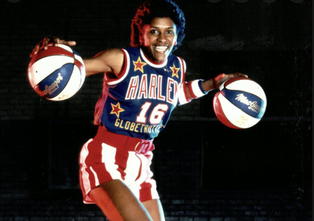 할렘 글로브트로터스 현역 시절의 리넷 우더드. 트위터 사진