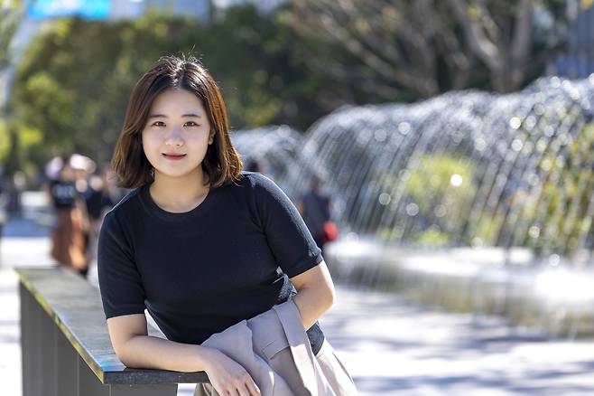 박지현은 정치를 시작하고 난 뒤 많은 비난에 시달렸다. “욕먹는 걸 좋아하는 사람은 없지 않나. 해야 하는 일이기에, 욕을 먹어도 한 것이다.” ‘해명하고 싶은 오해가 있느냐’고 묻자, “자리 욕심 많은 박지현?”이라며 웃었다. “당대표 선거에 나서려고 한 것은 자리가 아니라, 변화가 절실해서였다.” /이신영 영상미디어 기자