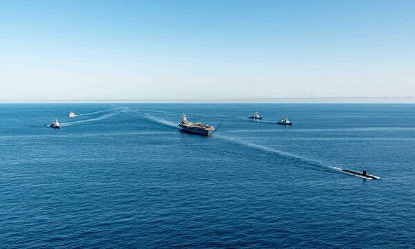 한미일 대잠전 훈련 참가한 전력들이 30일 동해 공해상에서 기동훈련을 하고 있다. 해군 제공