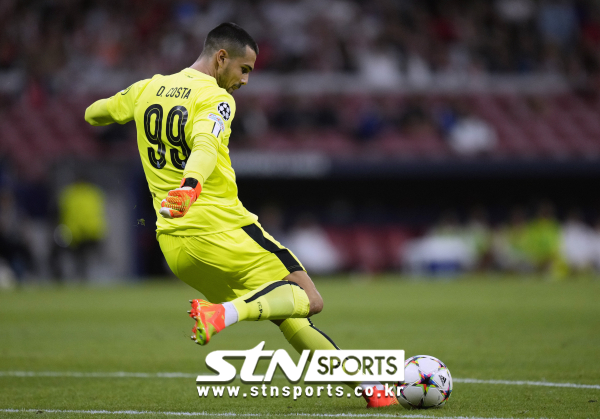 FC포르투 골키퍼 디오고 코스타. 사진｜뉴시스/AP