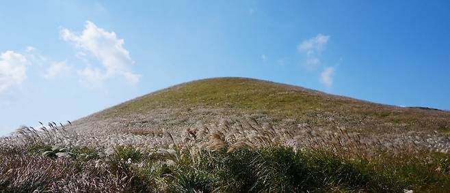 새별오름(비짓제주 제공)