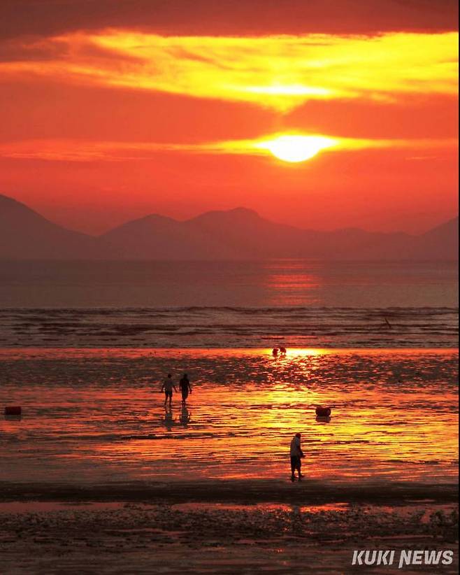 고창 갯벌의 일몰