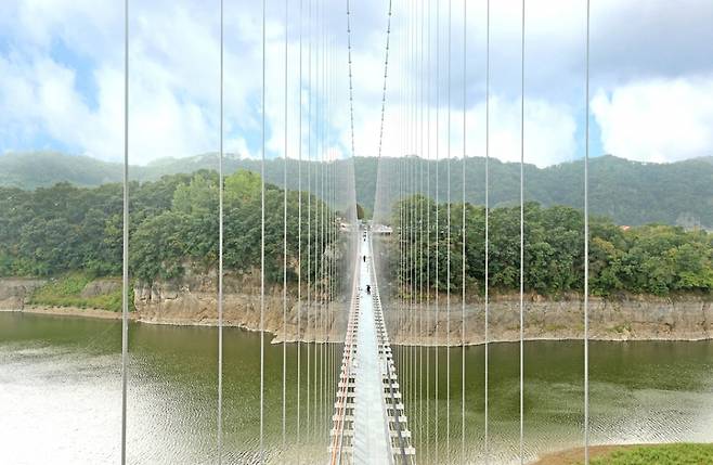 임실 옥정호 출렁다리 ⓒ임실군