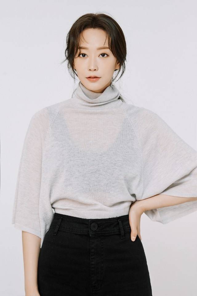 배우 연민지. 케이원엔터테인먼트