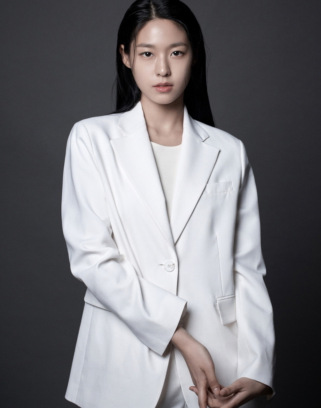 설현
