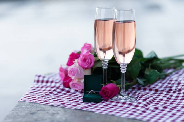 알코올 섭취가 난임 치료에 부정적인 영향을 준다는 연구 결과가 나왔다./사진=게티이미지뱅크