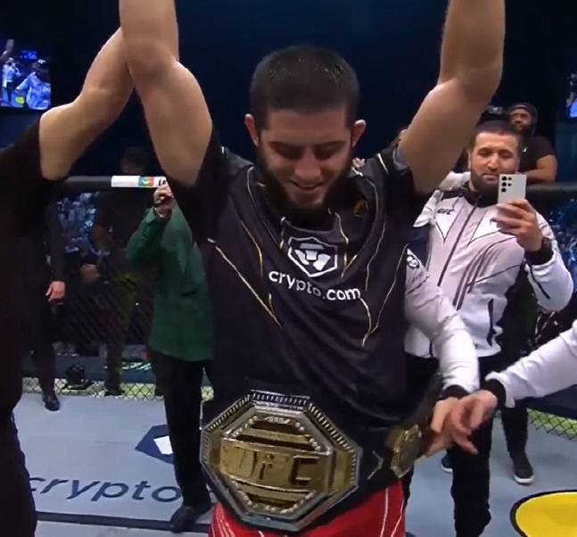 이슬람 마카체프(31·러시아)가 라이트급 챔피언 자리에 올랐다. 출처 | UFC 채널